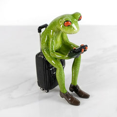 FROG on Suitcase+phone Figurine Decoration