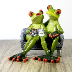 FROG COUPLE SITTING ON SOFA Figurine Decoration