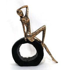 GIRL SITTING ON CIRCLE DECOR Figurine Decoration