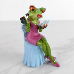 FROG PUTTING ON MAKEUP Figurine Decoration