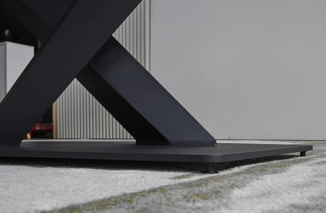 Moss Dining Table