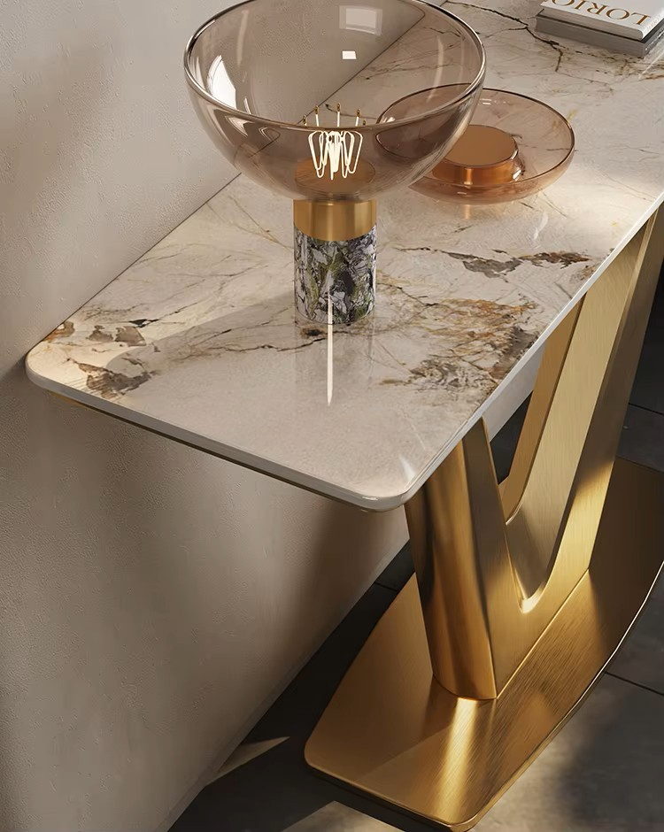 Isolde Console Table