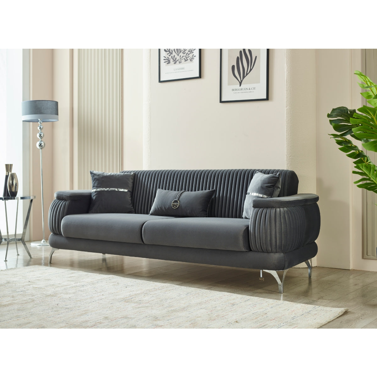 Resital Sofa Set