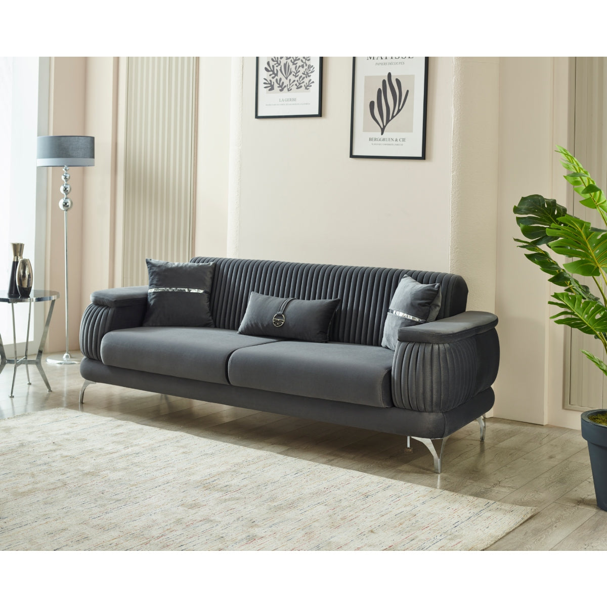 Resital Sofa Set