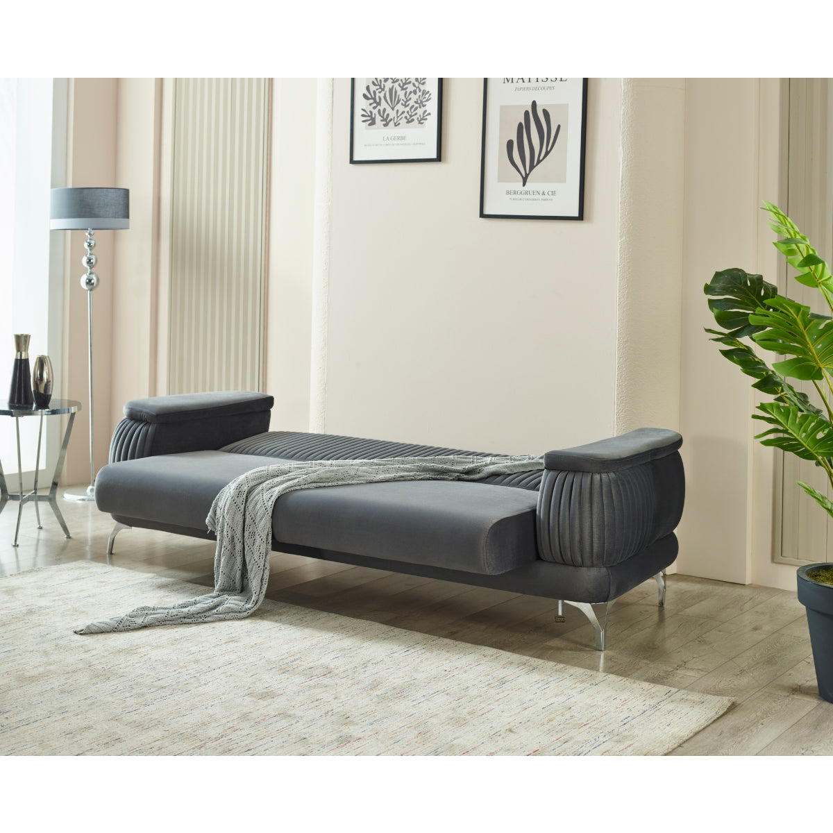 Resital Sofa Set