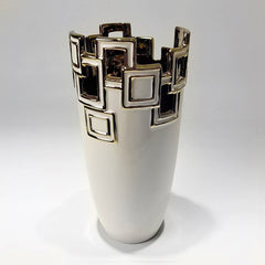 WHITE LATTICE VASE