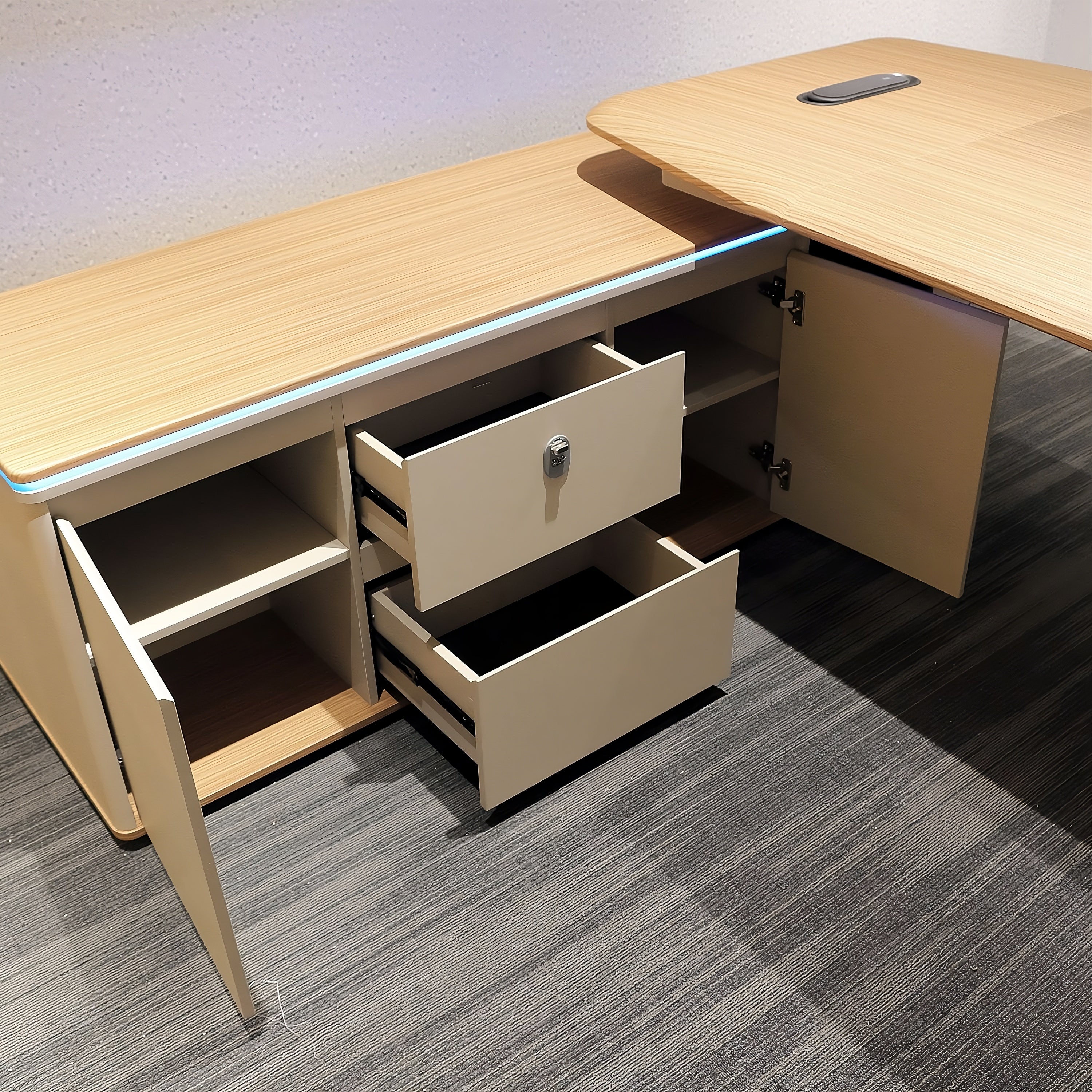 BENNETT Series Luxury Executive Desk